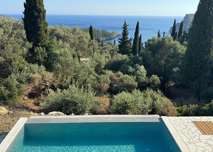 Loulis - Pool, Meerblick, Feriehus Paleokastritsa