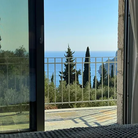 Loulis - Pool, Meerblick, בית נופש *
