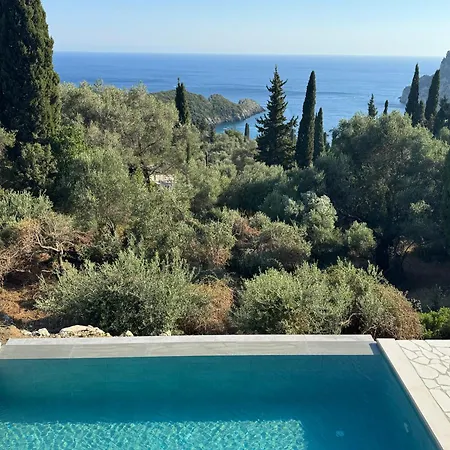 Loulis - Pool, Meerblick, בית נופש פאלאוקסטריצה