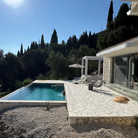 Loulis - Pool, Meerblick,