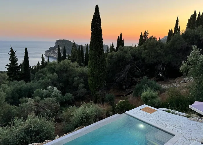 Loulis - Pool, Meerblick, Nyaraló