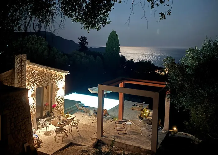 Loulis - Pool, Meerblick, بيت للعطل